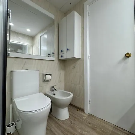 Estudio Renovado En Primera Linea De Mar